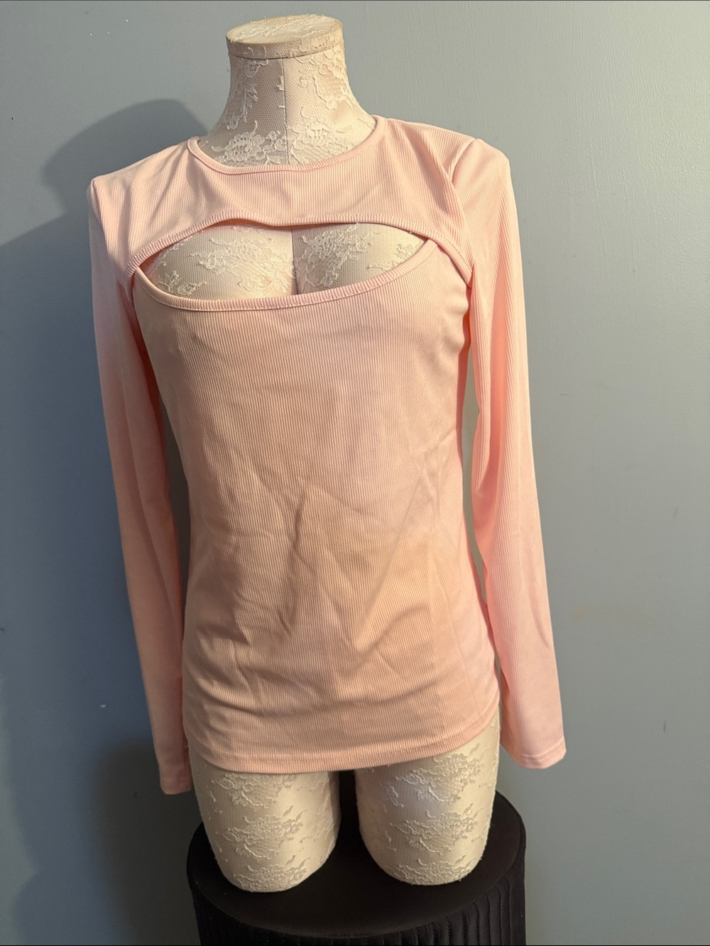 Pink Long-Sleeve Cutout Ribbed Top LG